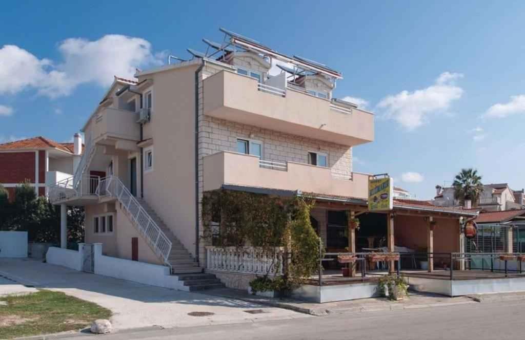 Apartments In Rogoznica 36019 Exterior foto
